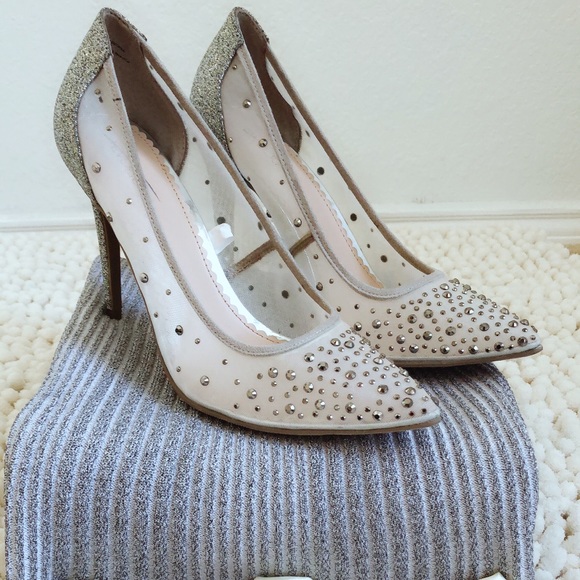 📌sold📌🔥20$⬇️ SALE!!new silver cocktail shoes - Picture 5 of 7